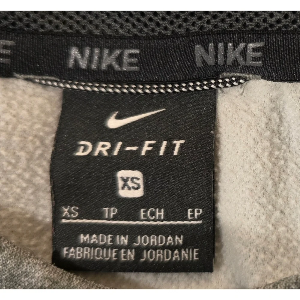 Nike Boys Dri-fit Pullover Hoodie Gray Black size xsmall